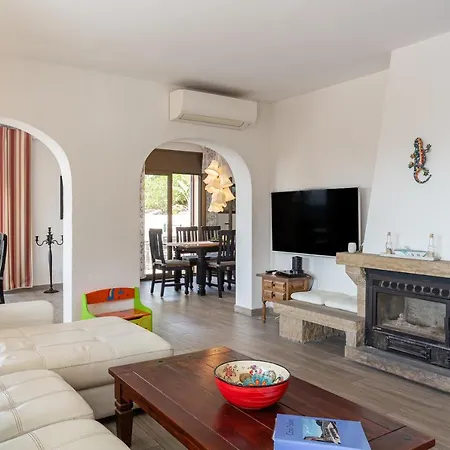 Casa Pollino In Vila Lloret de Mar